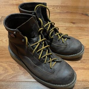 Danner Bull run size 9